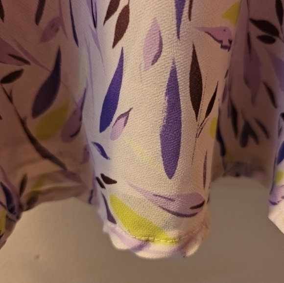 Old Navy lilac floral‎ print skirt - Picture 2 of 6
